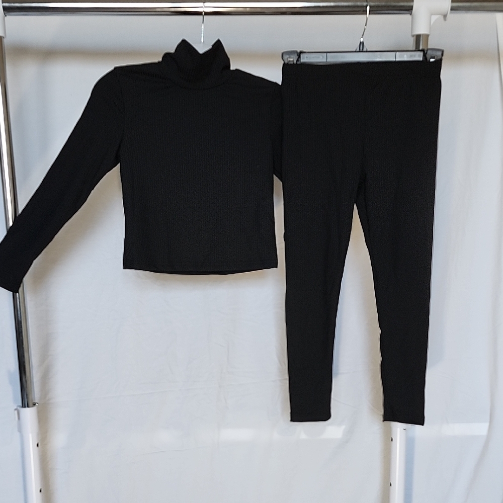 SHEIN Classic Black Turtleneck and Leggings Set